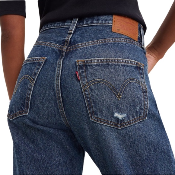 Levi's® Premium 501® ‘90S Women’s Jeans in Fever Pitch - Medium Wash - Picture 6 of 15